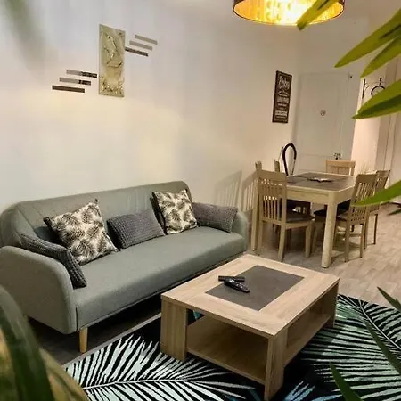 Maison 3 - 600m Métro Marbrerie - Lille Hébergement de vacances