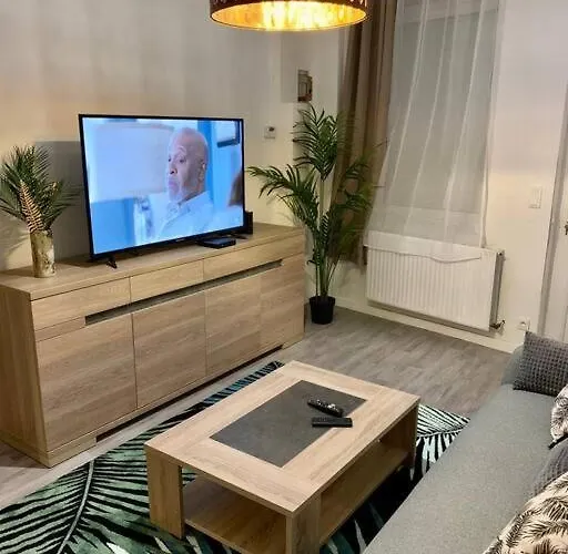 Maison 3 - 600m Metro Marbrerie - Lille Holiday home