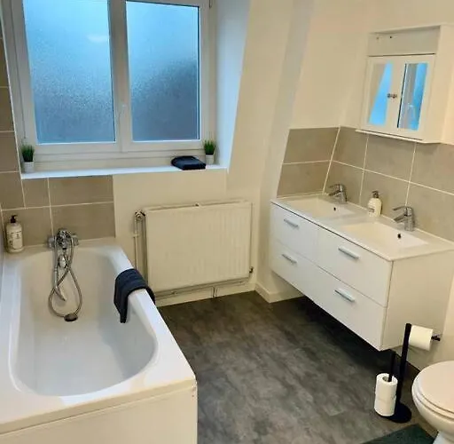 Maison 3 - 600m Metro Marbrerie - Lille Holiday home Mons-en-Baroeul